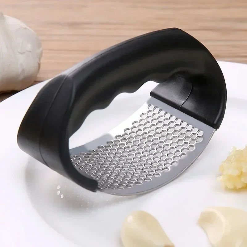 Upgraded Stainless Steel Garli - مراجعة Manual Garlic Press وسعره